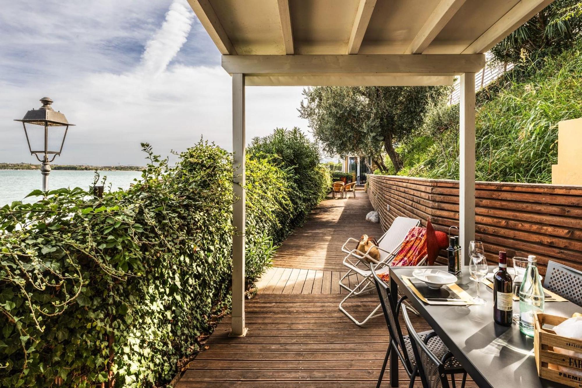 Camping Bergamini Peschiera del Garda Exterior foto